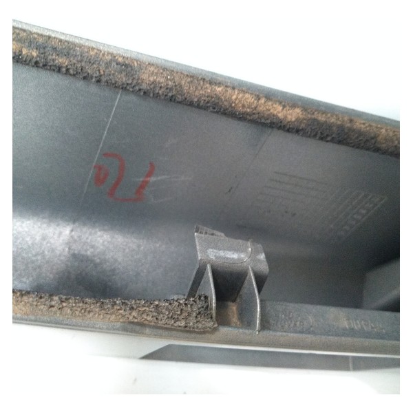 Moldura Tampa Traseira Freelander 2 2009 C/detalhe Preto