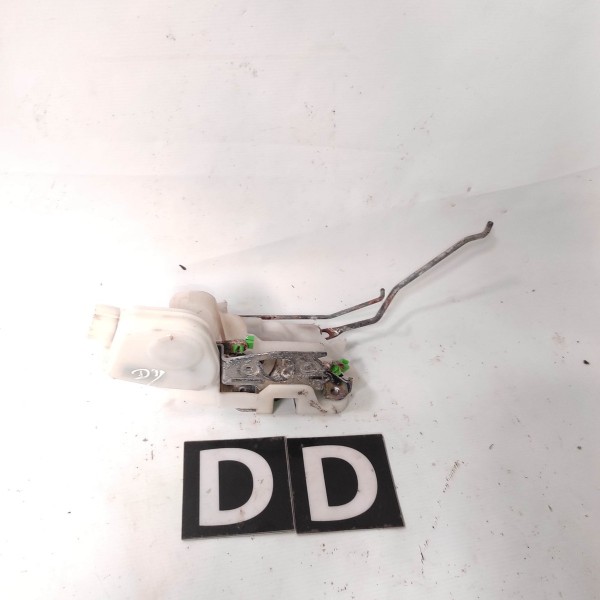 Trava Porta Dianteira Direita Mitsubishi Pajero Sport 2008