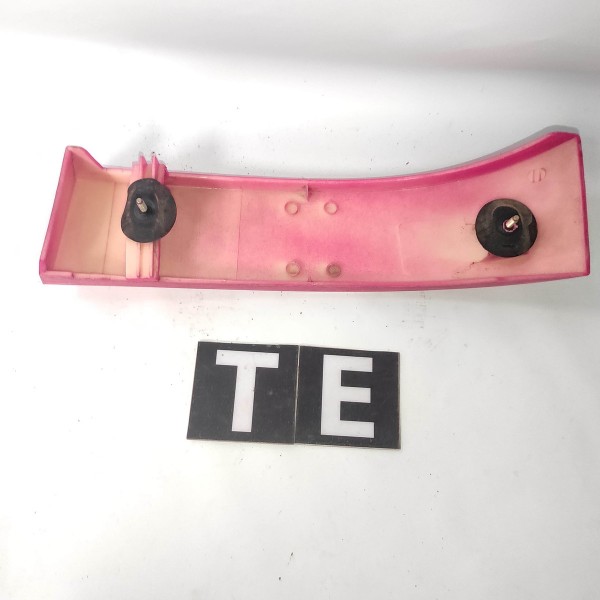 Acabamento Inferior Lanterna Traseira Esquerda Kia Sephia 95