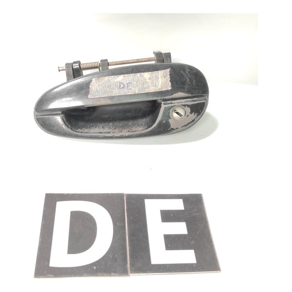 Maçaneta Externa Dianteira Esquerda Kia Sephia Slx 1.6 1995