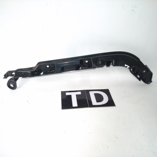 Guia Parachoque Traseiro Direito Bmw 118 E87 2004 2011