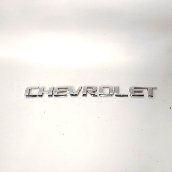 Emblema  Chevrolet  Tampa Traseira Captiva 06 18