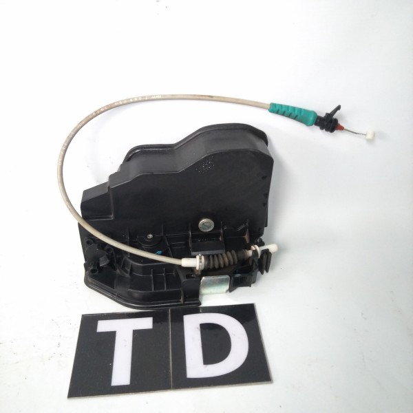 Trava Elétrica Traseira Direita Bmw 118 E87 2004 2011