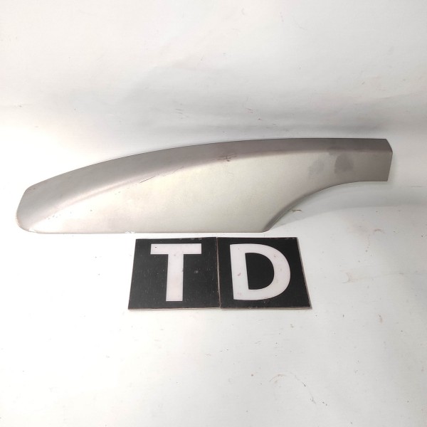 Acabamento Rack De Teto Traseiro Direito Captiva 2006 2018