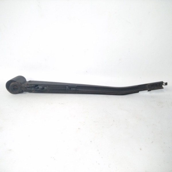Braço Limpador Vigia Traseiro Bmw 118 E87 2004 2011  Direito