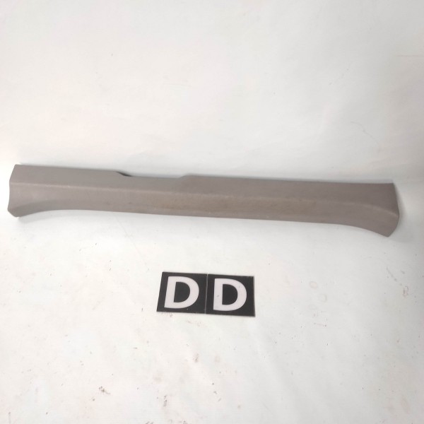 Soleira Dianteira Direita Toyota Corolla 2009 2013