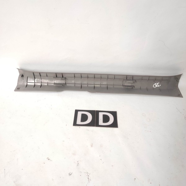 Soleira Dianteira Direita Toyota Corolla 2009 2013