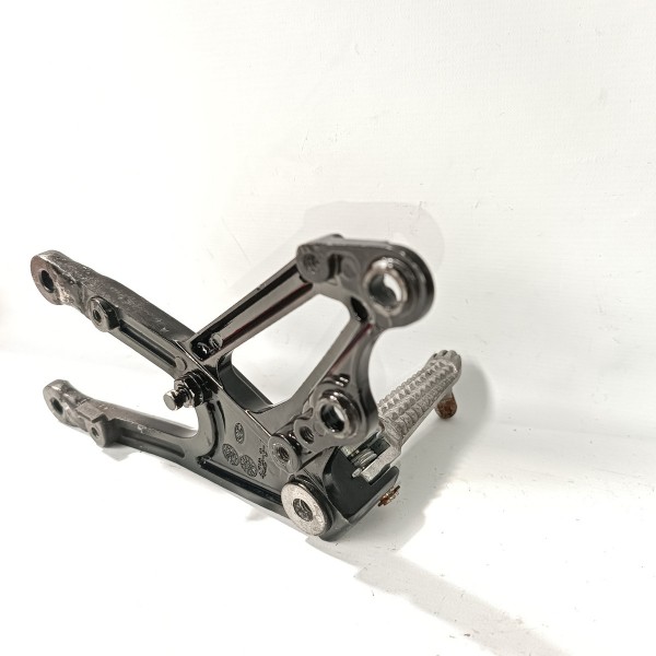 Suporte Pedaleira Dianteira Direita Yamaha R1 Yzf 2007