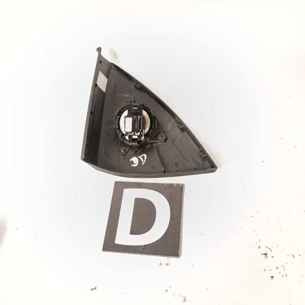 Moldura Com Tweeter Dianteiro Direito Mercedes C200 07 14