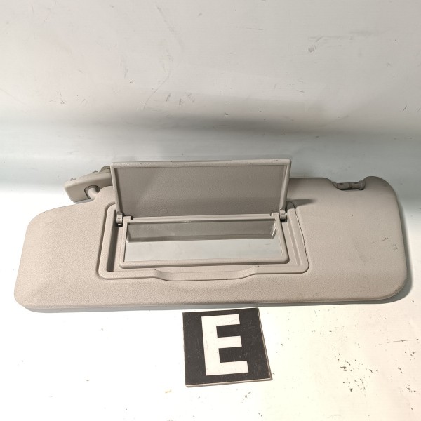 Quebra Sol Esquerdo Mercedes C180 C200 W204 07 14