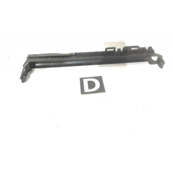 Suporte Lateral Radiador Direito C180 C200 W204 2007 2014