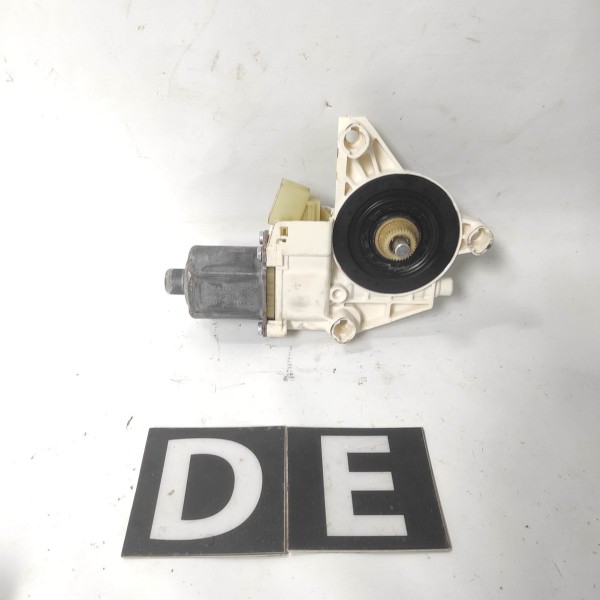 Maquina Vidro Dianteira Esquerda Mercedes C200 07 14