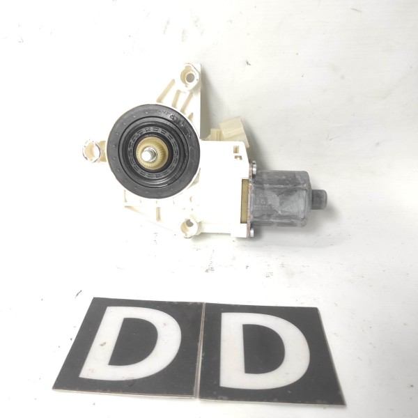 Máquina Vidro Dianteiro Direito Mercedes C200 07 14