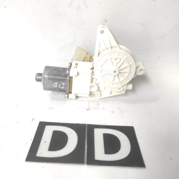Máquina Vidro Dianteiro Direito Mercedes C200 07 14