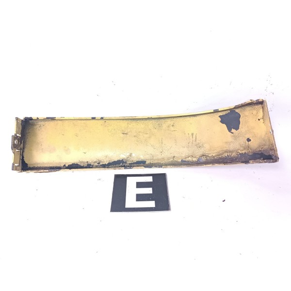 Acabamento Inferior Lanterna Traseira Esquerda Audi A3 96 05 Esquerdo/motorista