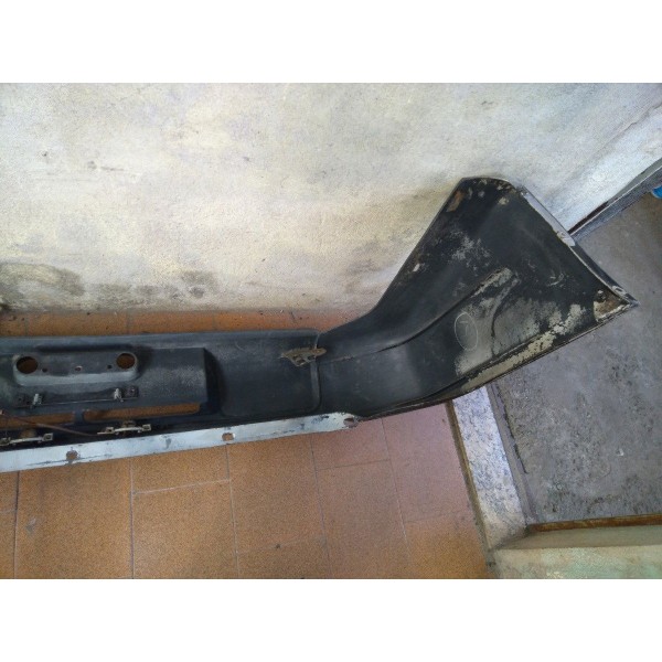 Para-choque Traseiro  Subaru Forester 1998 Detalhe