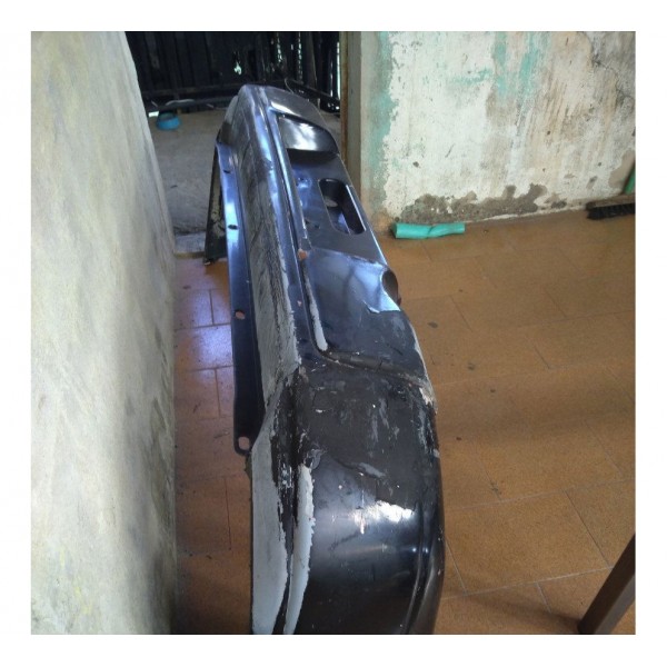 Para-choque Traseiro  Subaru Forester 1998 Detalhe