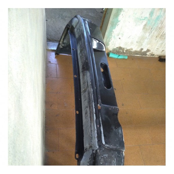 Para-choque Traseiro  Subaru Forester 1998 Detalhe