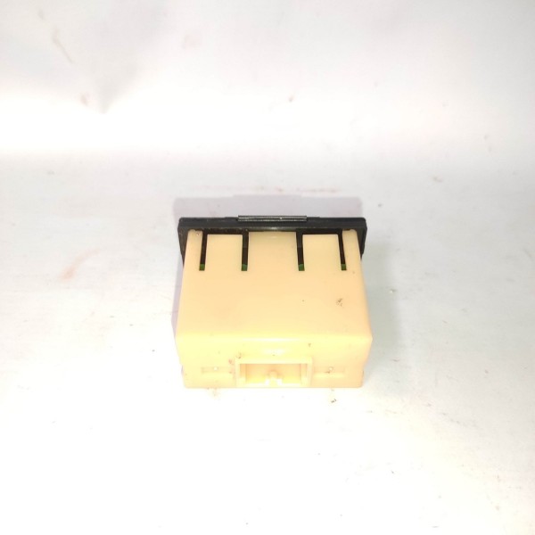 Conector Auxiliar Mitsubishi Asx 2.0 2010 2022