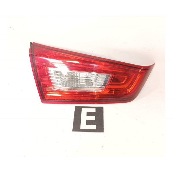 Lanterna Esquerda Porta Malas Mitsubishi Asx 2012 Detalhe