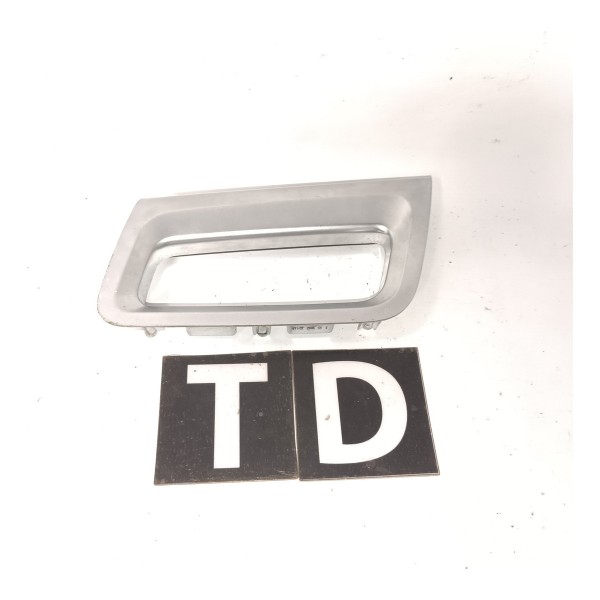 Moldura Macaneta Interna Traseira Direita Captiva 2006 2018 Prateado Traseira