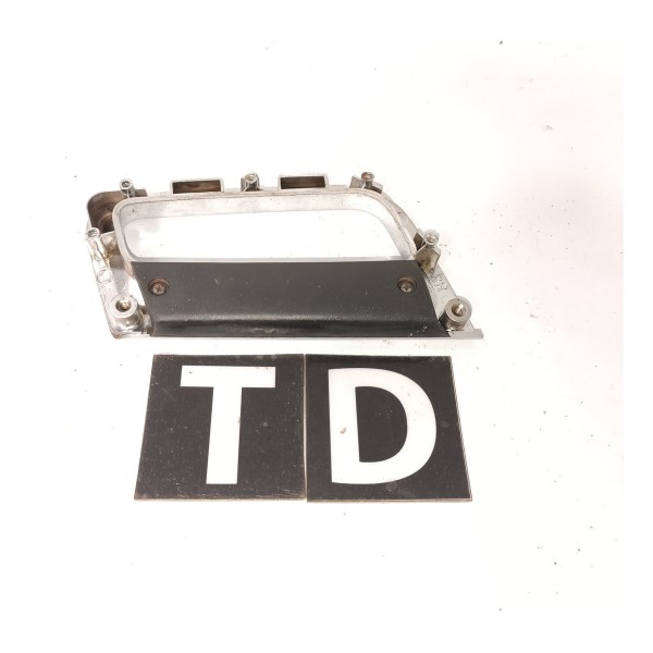 Moldura Macaneta Interna Traseira Direita Captiva 2006 2018 Prateado Traseira