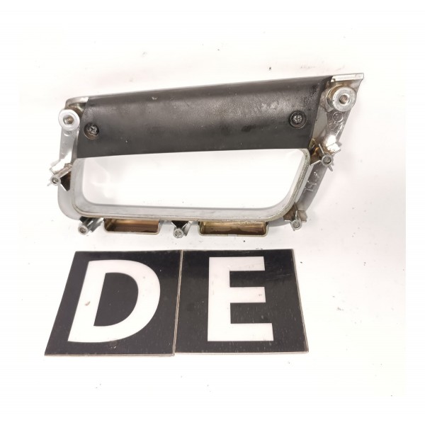 Moldura Macaneta Interna Dianteira Esquerda Captiva 06 18 Prateado Dianteira