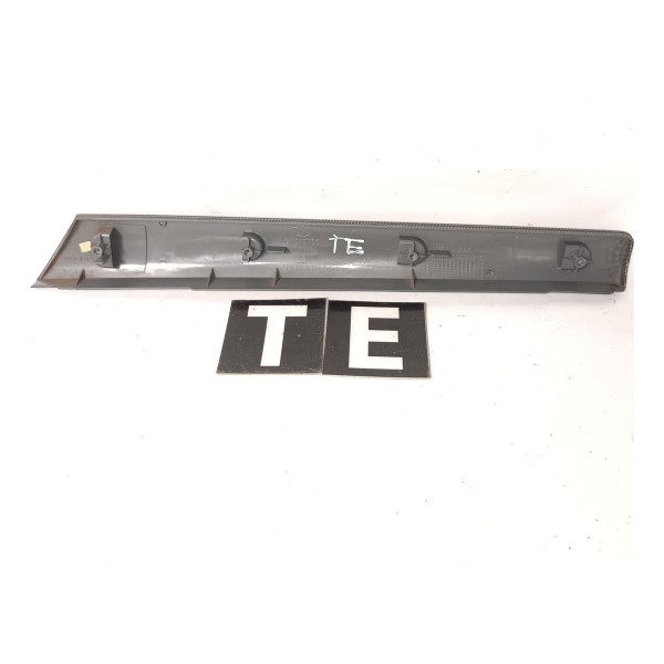 Friso Carbono Forro Porta Traseira Esquerda Captiva 06 18 Carbono