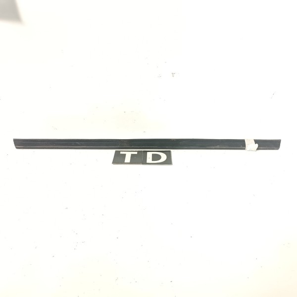 Pestana Interna Traseira Direita Chevrolet Captiva 2006 2018