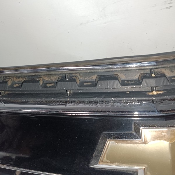 Grade Dianteira Chevrolet Captiva 2006 2018 Detalhe Preto