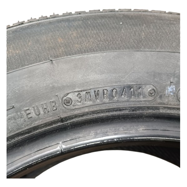 Pneu Dunlop Sp Sport 215/65r16 90% Borracha Dot 0411