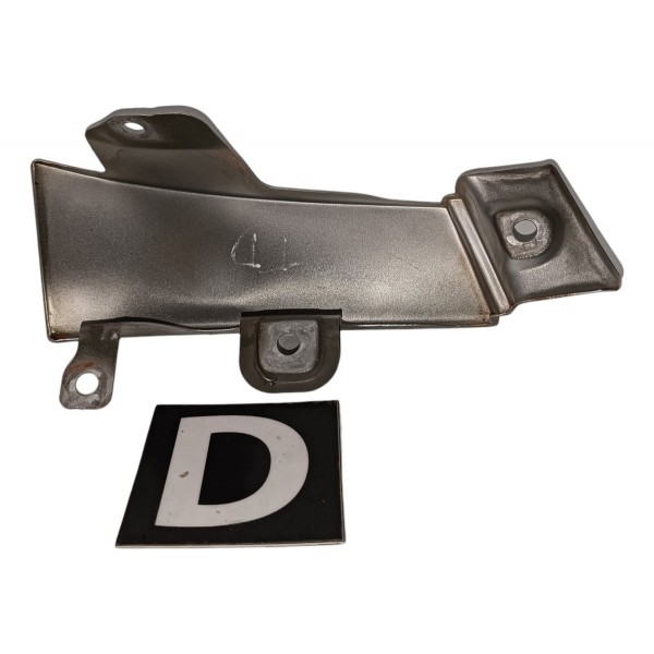 Acabamento Inferior Lanterna Traseira Direita Captiva 06 18 Prateado