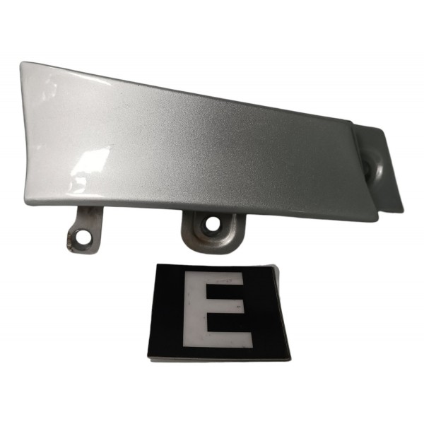 Acabamento Inferior Lanterna Traseira Esquerda Captiva 06 18 Prateado