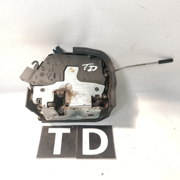 Trava Eletrica Traseira Direita Bmw X5 E53 2000 2006