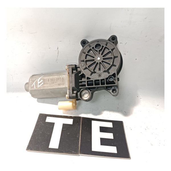 Motor Maquina De Vidro Traseira Esquerda Bmw X5 E53 00 06