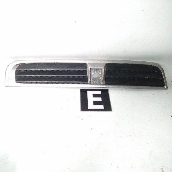 Moldura Seta Paralama Esquerdo Chevrolet Captiva 2006 2018