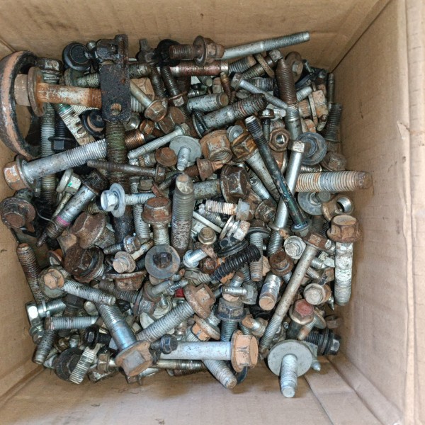 Caixa 18kg Parafusos Chevrolet Captiva 2006 2018