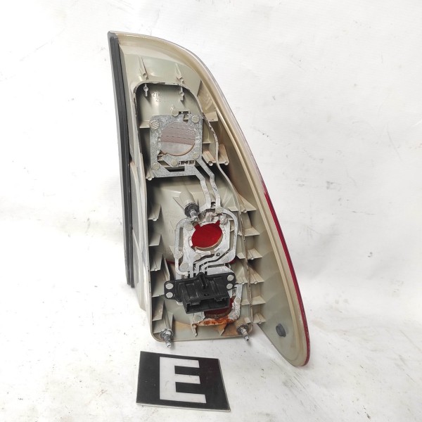 Lanterna Traseira Esquerda Bmw X5 E53 2000 2006