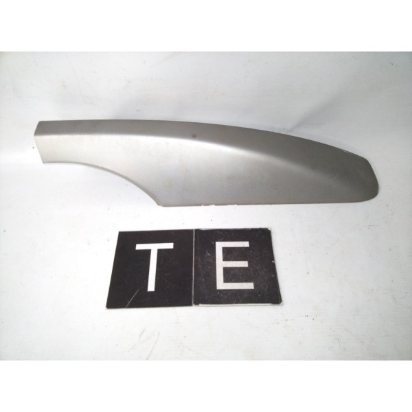 Capa Rack Teto Traseiro Esquerdo Gm Captiva 2006 / 2011