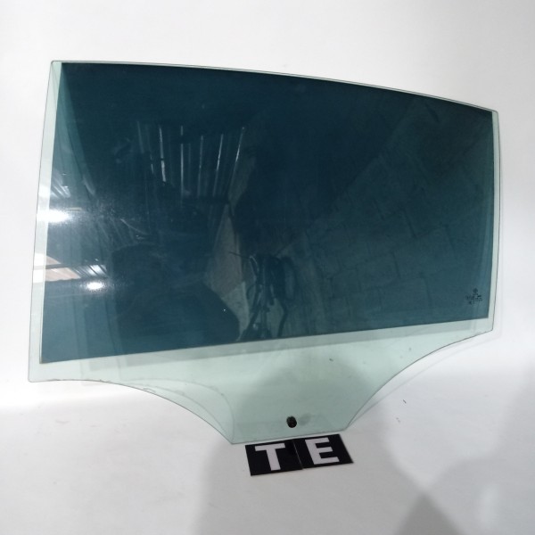 Vidro Porta Traseira Esquerda Vw Passat B6 2006 2010