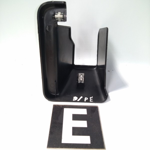 Capa Dianteiro Esquerdo Inferior Banco Direito Freelander 2  Preto