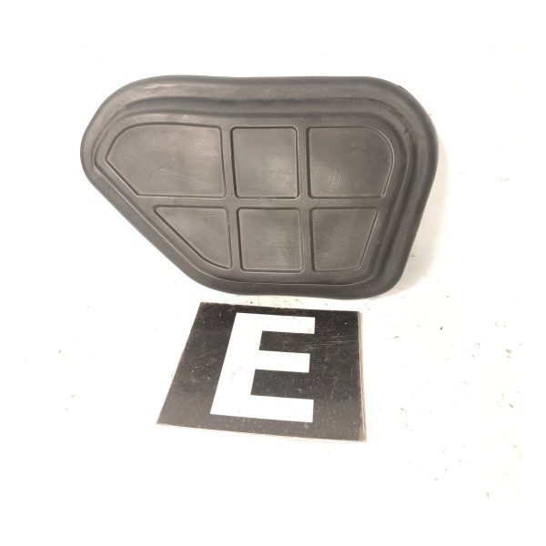 Acabamento Amortecedor Dianteiro Esquerdo Audi A5 10 17