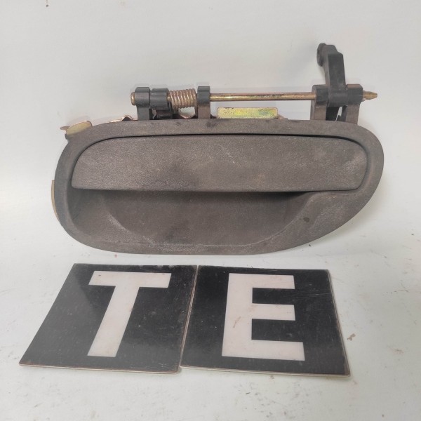 Macaneta Externa Traseira Esquerda Volvo S40 1995 2004 Traseira