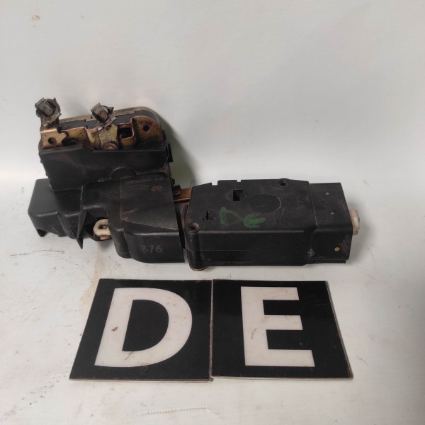 Trava Eletrica Dianteira Esquerda Volvo S40 1995 2004