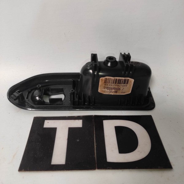 Moldura Botao Vidro Elétrico Traseiro Direito Laguna 95 01