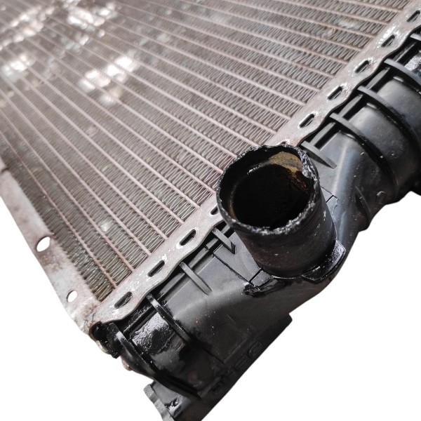 Radiador 2143710003 Renault Laguna 2.0 1995 2001 Detalhe