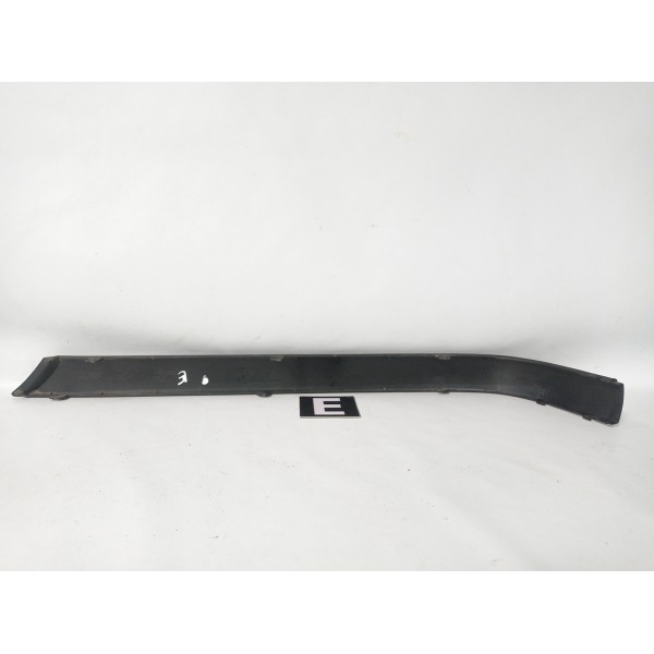 Friso Parachoque Traseiro Direito 318 323 325 328 E36 92 97  Preto