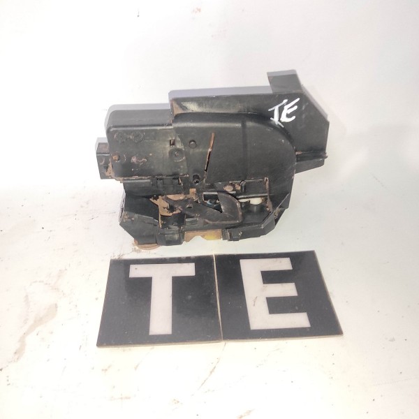 Trava Eletrica Traseira Esquerda Renault Laguna 1995 2001