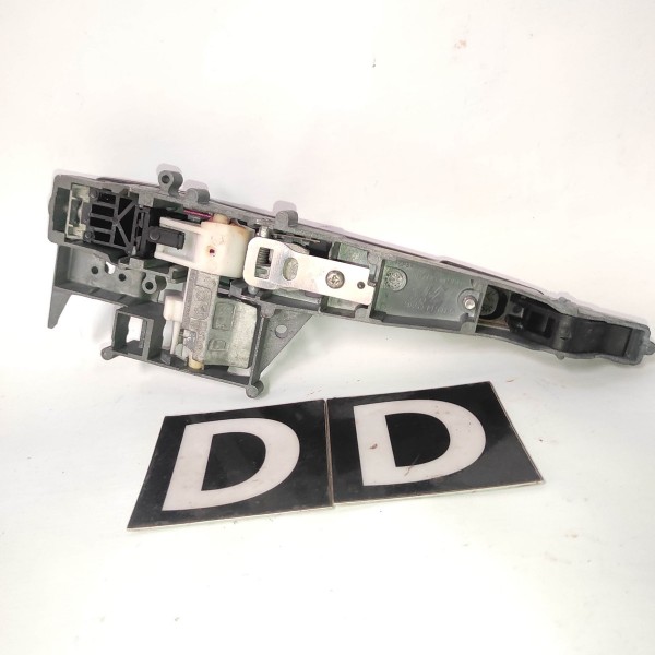 Maçaneta Externa Dianteira Direita Peugeot 2008 2013 2019