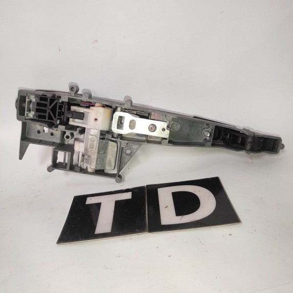 Macaneta Externa Traseira Direita Peugeot 2008 2013 2019 Traseira